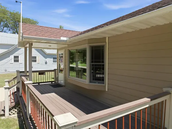 808 Pleasant ST, Sumner, IA 50674
