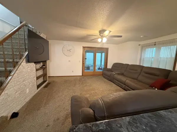 13498 Westbrook, Aplington, IA 50604