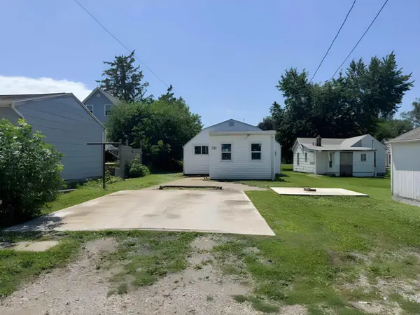 1116 SW 15th AVE, Cedar Rapids, IA 52404