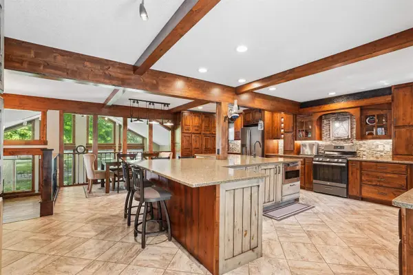 2317 S Frederick AVE, Oelwein, IA 50662