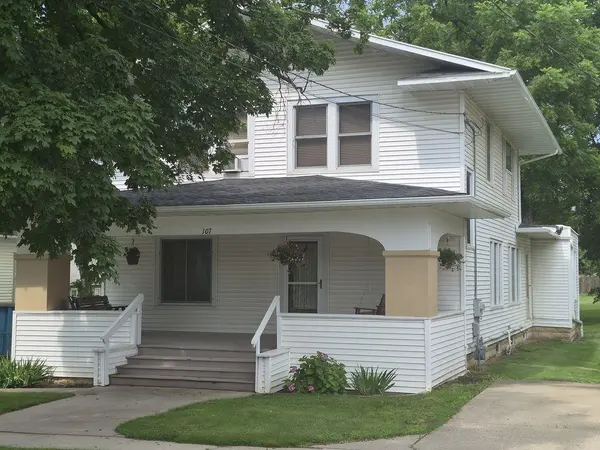 107 Park AVE, Strawberry Point, IA 52076