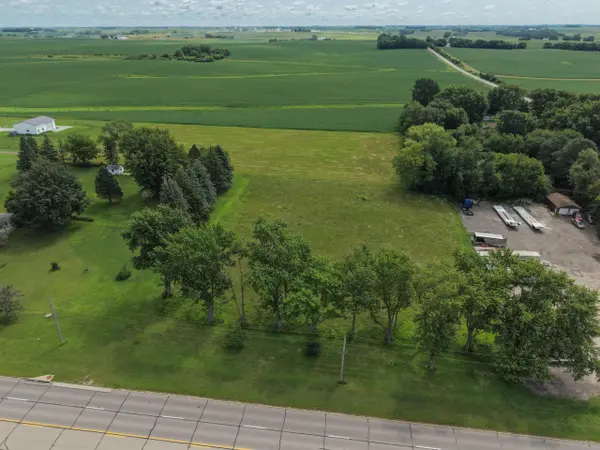 Logan AVE, Waterloo, IA 50703
