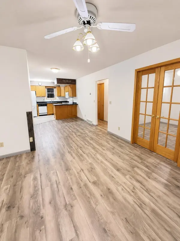 302 2nd ST, Waukon, IA 52172