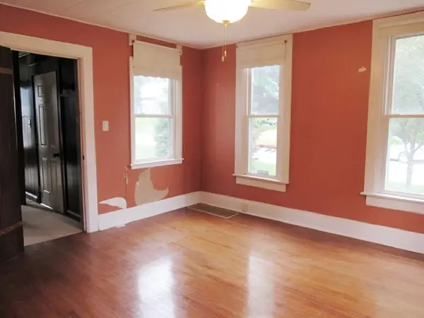 307 N Williams Street, Anamosa, IA 52205