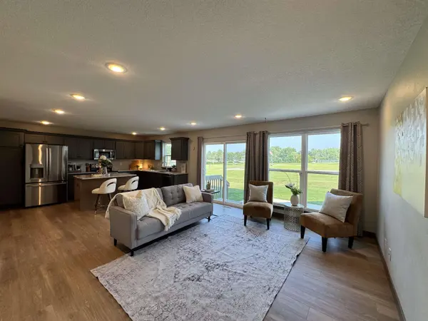3367 Lincolnshire RD, Waterloo, IA 50701