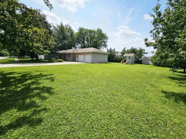 715 Malone AVE, Readlyn, IA 50668