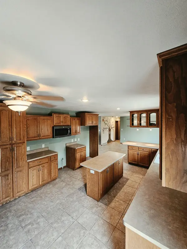 715 Malone AVE, Readlyn, IA 50668