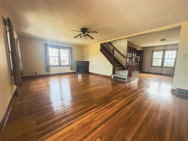 190 NE 1st ST, New Albin, IA 52160