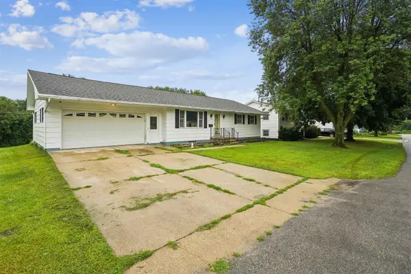 519 5th Ave NE, Oelwein, IA 50662