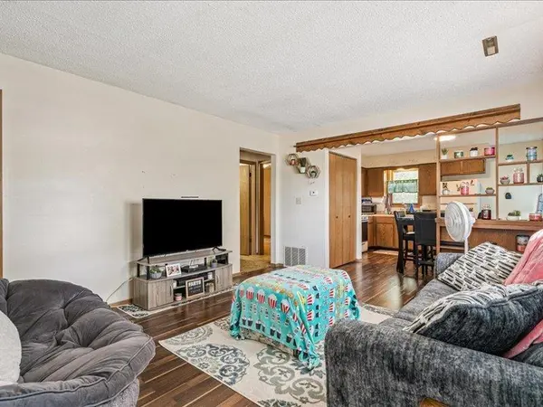 407 Maple ST, Janesville, IA 50647