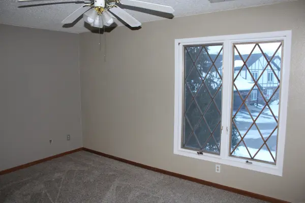 3454 Georgetown DR, Waterloo, IA 50701