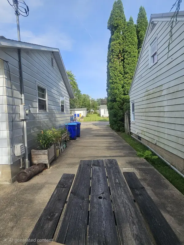 518 3rd Ave NW, Oelwein, IA 50662