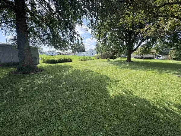 947 1st Ave SE, Oelwein, IA 50662