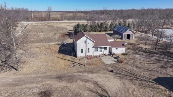 2920 230 ST, Readlyn, IA 50668