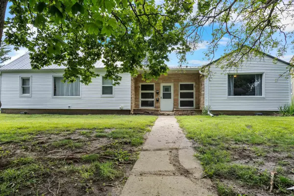 1052 Dundee AVE, Waterloo, IA 50701