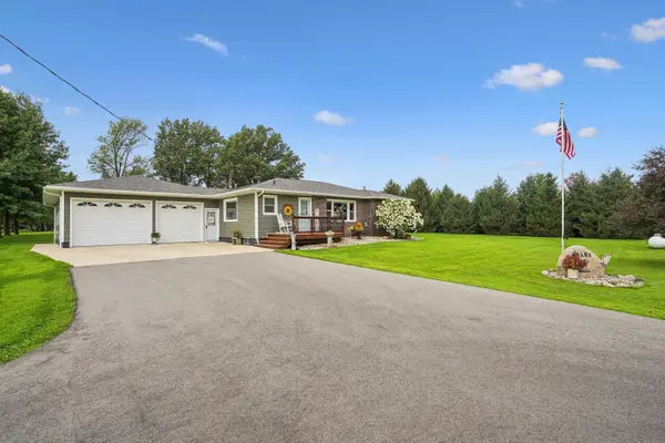 4043 R Avenue, Oelwein, IA 50662