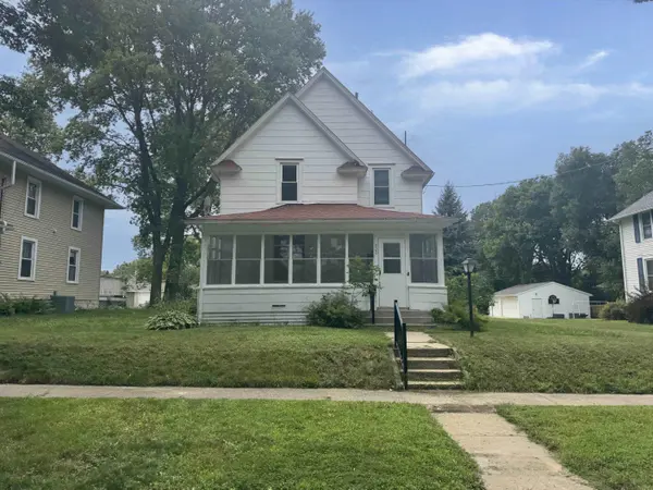 920 N Adams AVE, Mason City, IA 50401