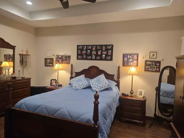 706 E Water ST #1, Decorah, IA 52101