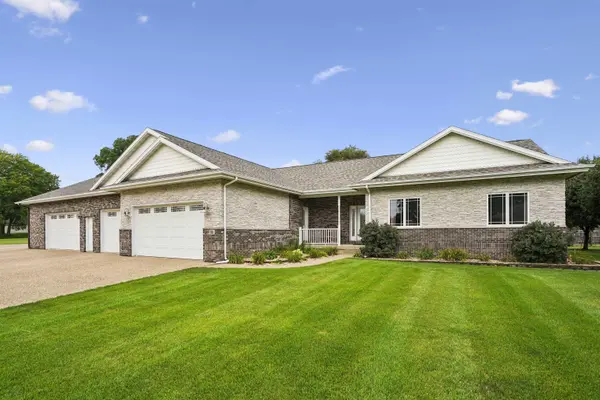 1121 Ann ST, Waterloo, IA 50707