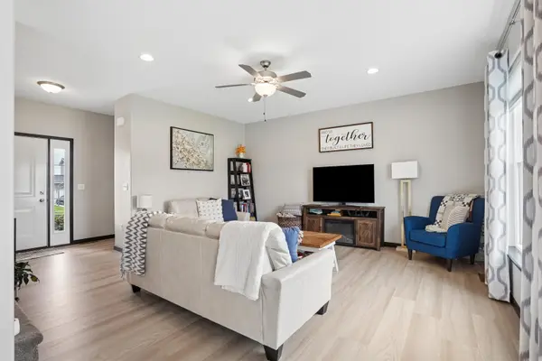 1255 Partridge LN, Waterloo, IA 50701