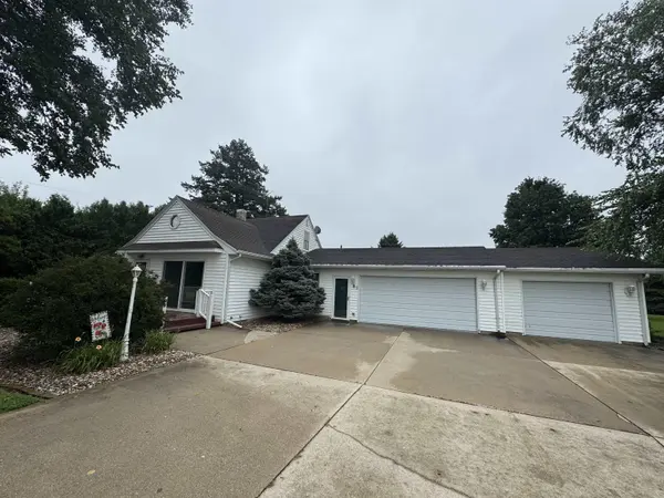 21498 HWY 57 HWY, Parkersburg, IA 50665