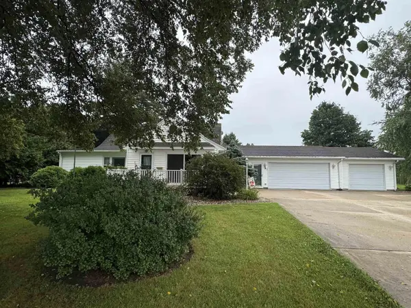 21498 HWY 57 HWY, Parkersburg, IA 50665
