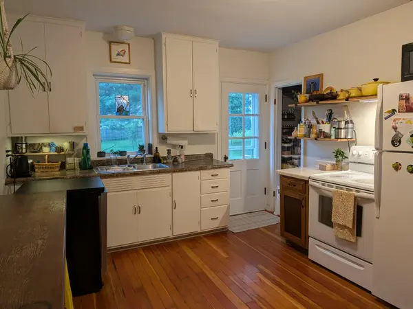 309 Ohio ST, Decorah, IA 52101