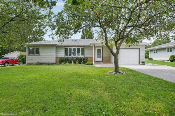 3407 Veralta DR, Cedar Falls, IA 50613