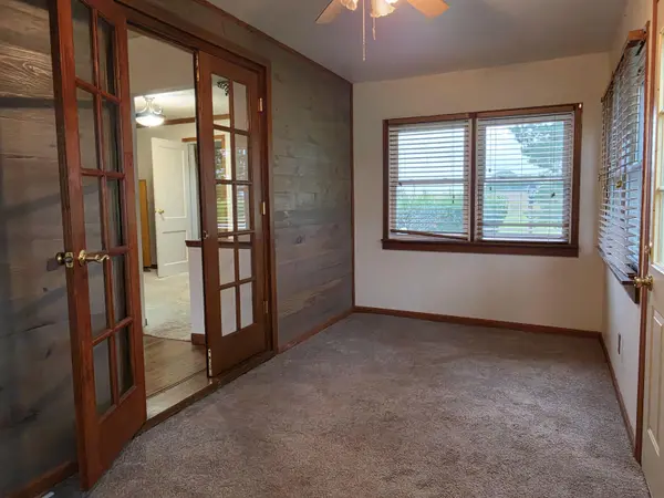 4503 Independence AVE, Waterloo, IA 50703