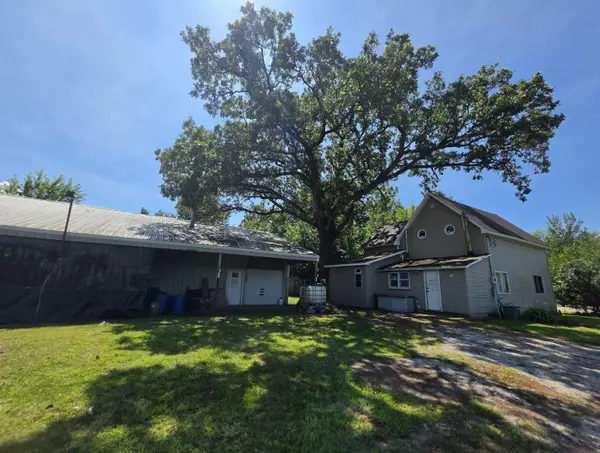217 Berlin AVE, Traer, IA 50675