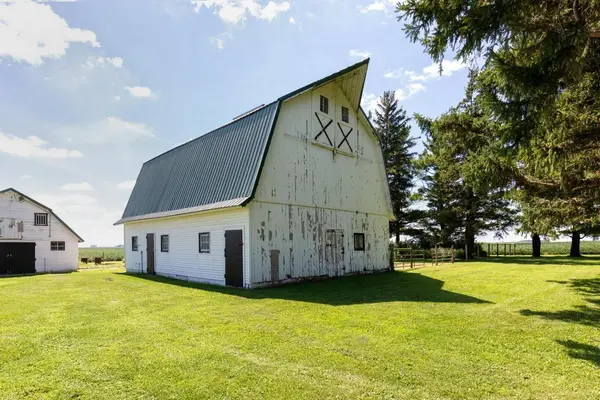 17862 110th, Aplington, IA 50665