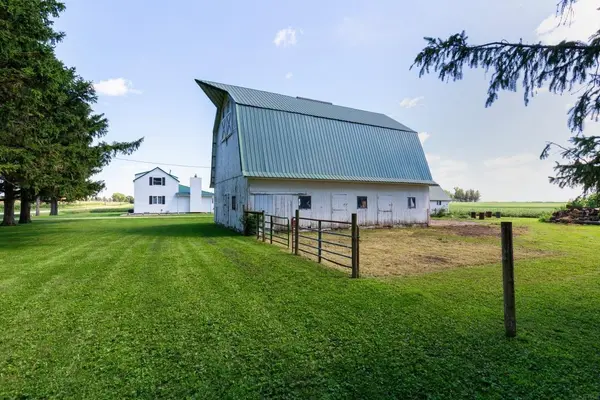 17862 110th, Aplington, IA 50665