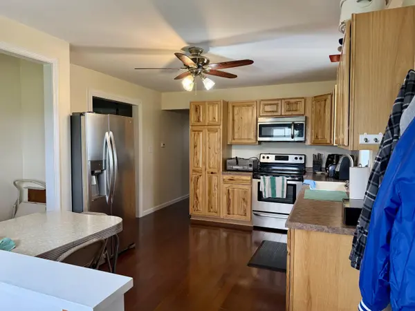610 Maple ST, Reinbeck, IA 50669