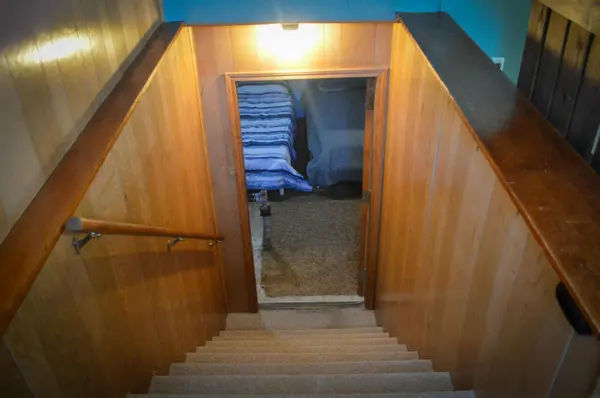 618 Sunset View ST, Harpers Ferry, IA 52146