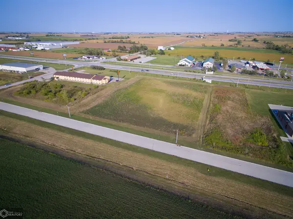 500 Lang Creek AVE, Grinnell, IA 50112