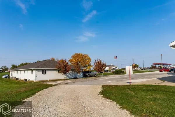 1201 E South ST, Mount Ayr, IA 50854