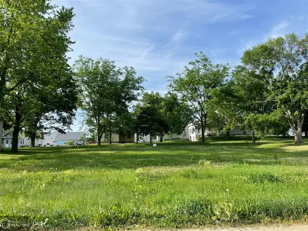 511 8th ST, Traer, IA 50675-9575