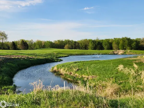 406 Brickyard RD, Sheffield, IA 50475