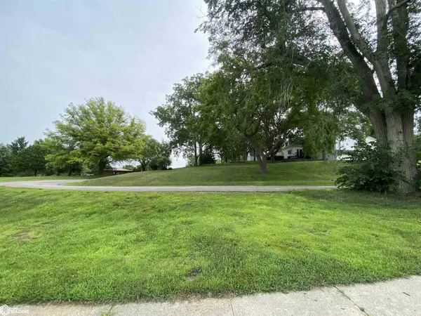 103 Church ST, Audubon, IA 50025