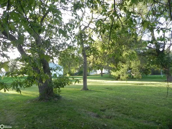 106 Tinder ST, Bedford, IA 50833