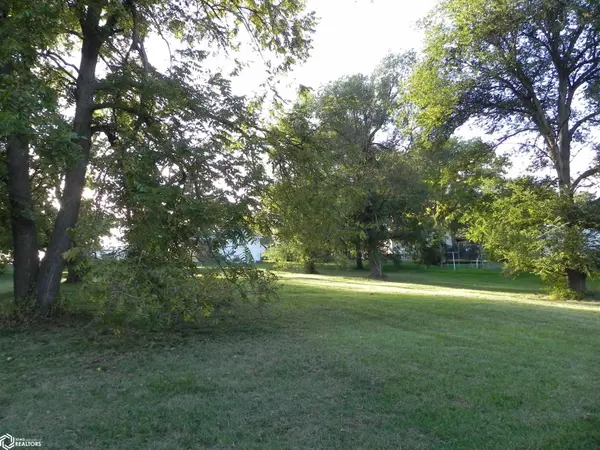 106 Tinder ST, Bedford, IA 50833
