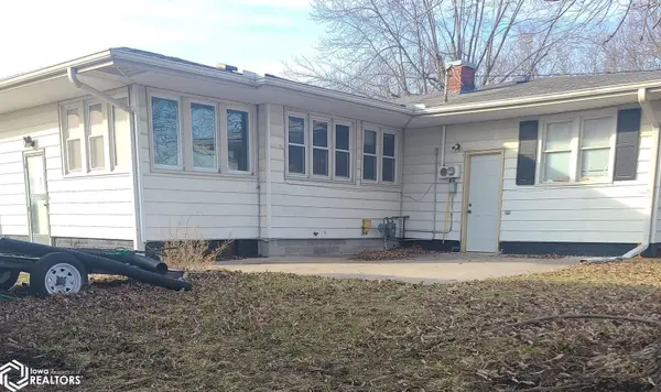 1007 E Monroe ST, Mount Ayr, IA 50854