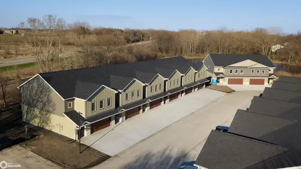 210 Stonebrook Ct., Clear Lake, IA 50428