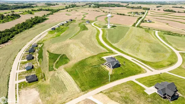 106 Bluegrass LN, Woodbine, IA 51579