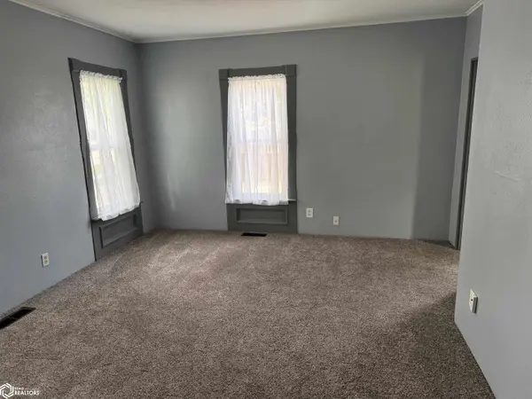 517 7th ST, Whittemore, IA 50598