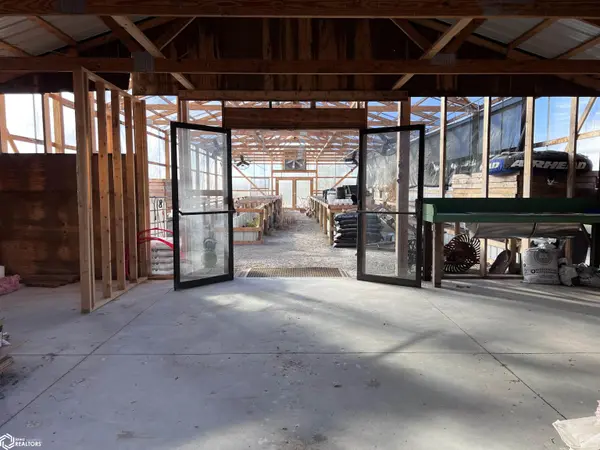 211 W Main ST, Drakesville, IA 52552