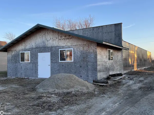 211 W Main ST, Drakesville, IA 52552