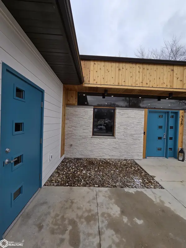 328 N 6th ST, Oskaloosa, IA 52577