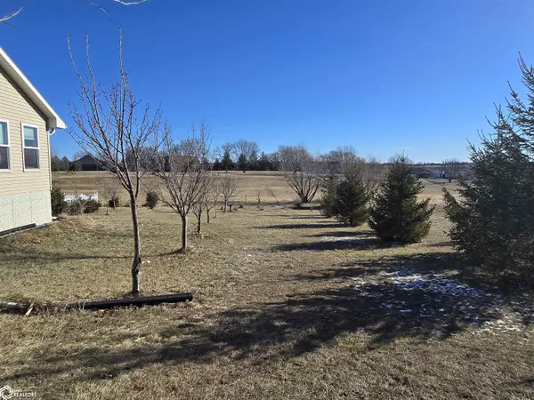 1690 Dogwood AVE, Creston, IA 50801