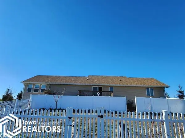 1690 Dogwood AVE, Creston, IA 50801